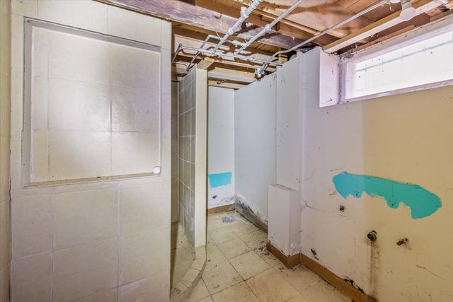 412 JAY Street, Elgin, IL 60120