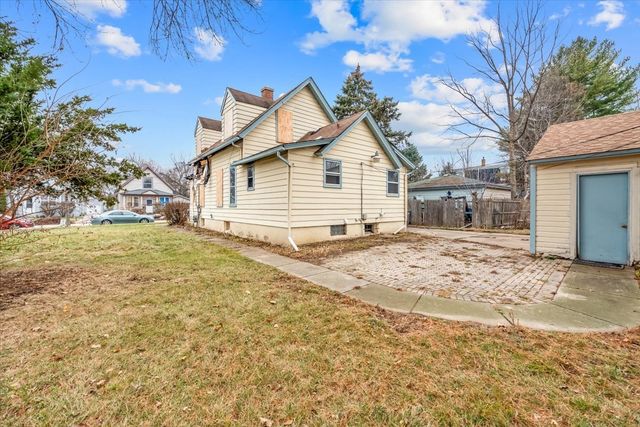 412 JAY Street, Elgin, IL 60120