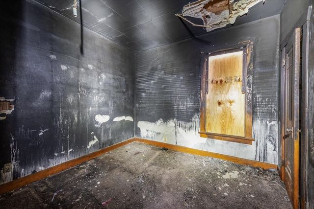 412 JAY Street, Elgin, IL 60120