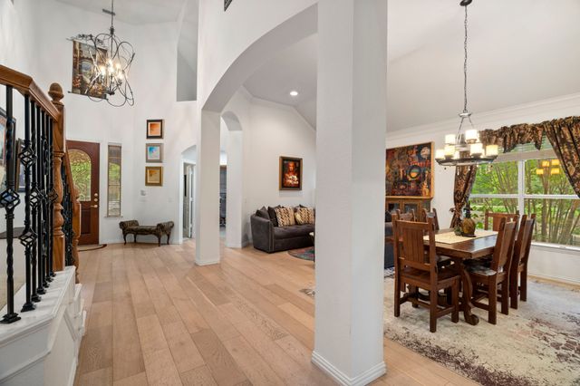 801 Hackberry Ridge Drive, Mckinney, TX 75072