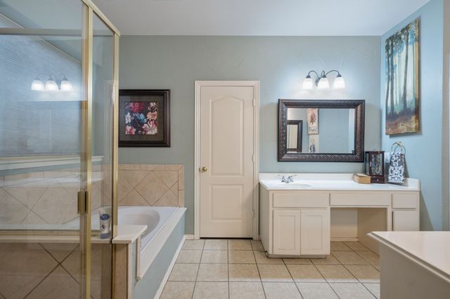 801 Hackberry Ridge Drive, Mckinney, TX 75072