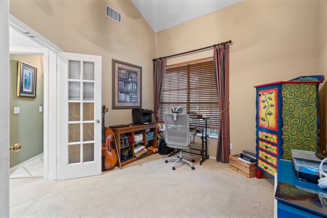 801 Hackberry Ridge Drive, Mckinney, TX 75072