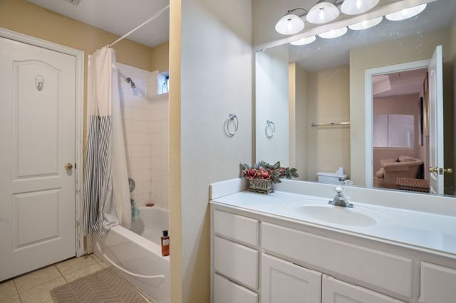 801 Hackberry Ridge Drive, Mckinney, TX 75072