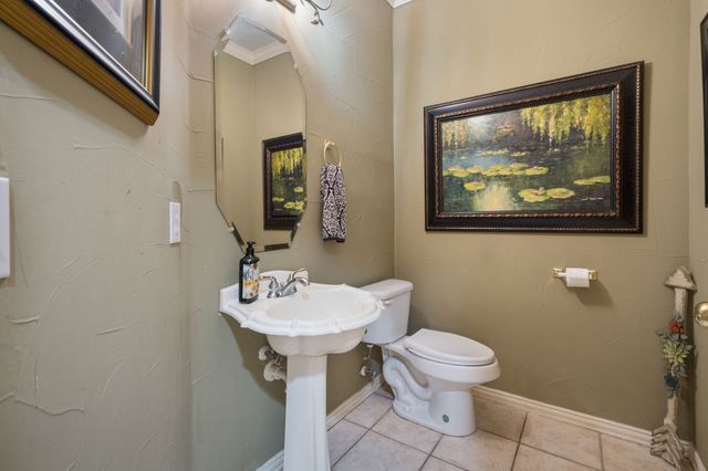 801 Hackberry Ridge Drive, Mckinney, TX 75072