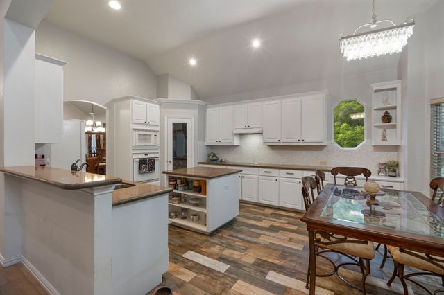 801 Hackberry Ridge Drive, Mckinney, TX 75072
