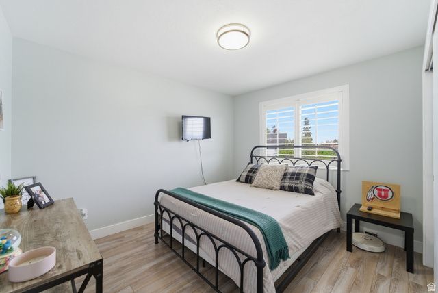 5726 W DALE AMOUR DR, Salt Lake City, UT 84118