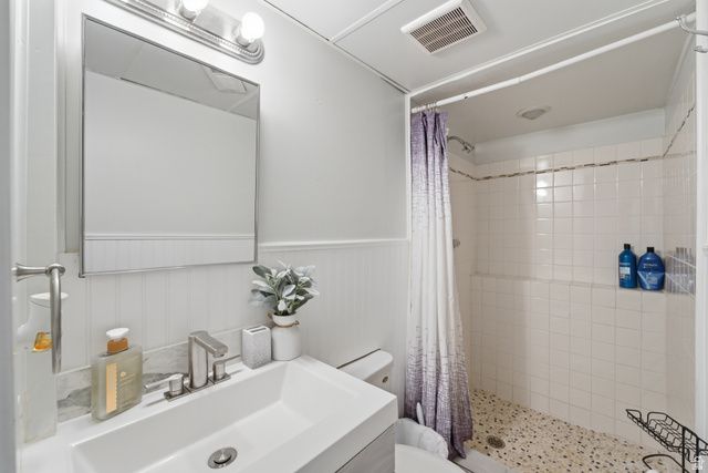 5726 W DALE AMOUR DR, Salt Lake City, UT 84118