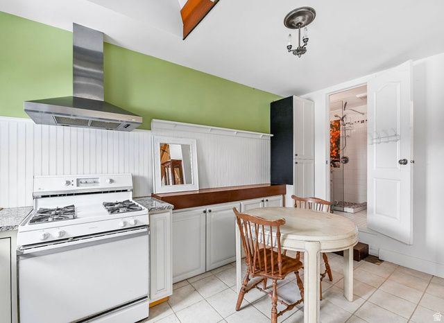 5726 W DALE AMOUR DR, Salt Lake City, UT 84118