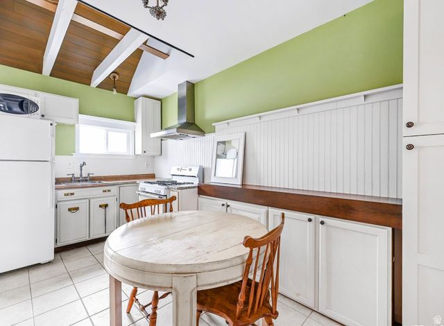 5726 W DALE AMOUR DR, Salt Lake City, UT 84118