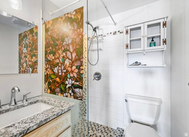 5726 W DALE AMOUR DR, Salt Lake City, UT 84118