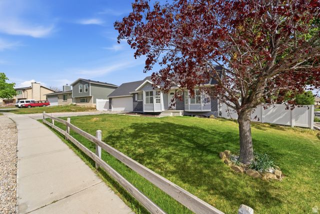 5726 W DALE AMOUR DR, Salt Lake City, UT 84118