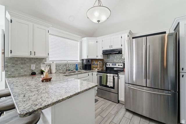 5726 W DALE AMOUR DR, Salt Lake City, UT 84118