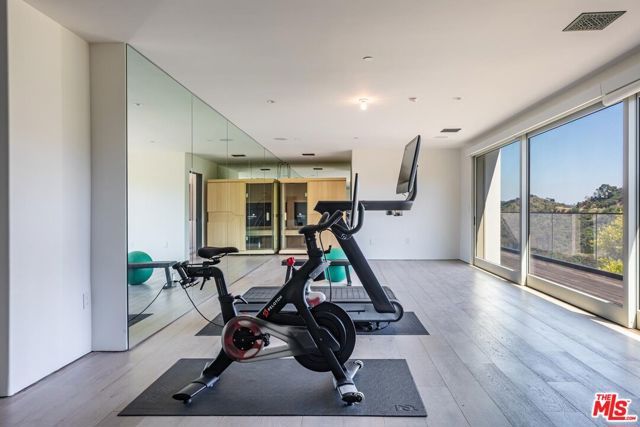 11951 Pinnacle Place, Beverly Hills, CA 90210