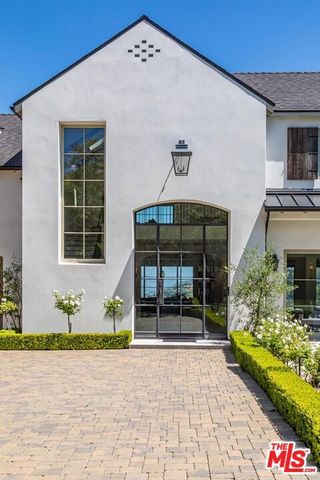 11951 Pinnacle Place, Beverly Hills, CA 90210