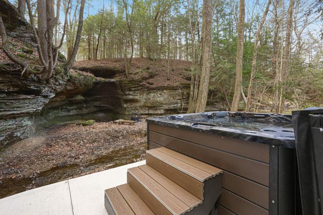 9385 Rich Hollow Road SW, Lancaster, OH 43130
