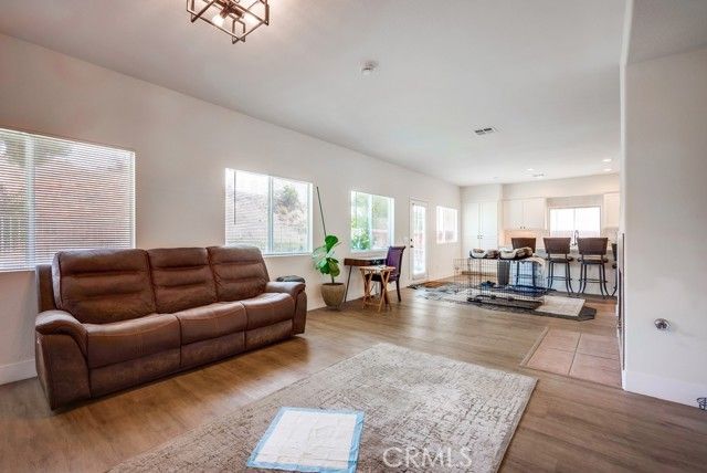 8550 Rolling Hills Drive, Corona, CA 92883