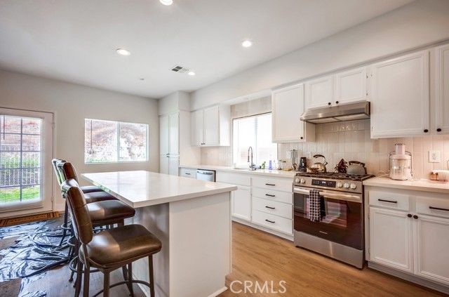 8550 Rolling Hills Drive, Corona, CA 92883