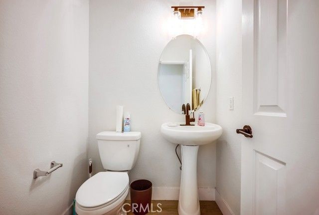 8550 Rolling Hills Drive, Corona, CA 92883