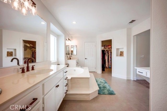 8550 Rolling Hills Drive, Corona, CA 92883