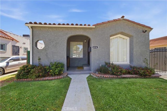 6816 Cerritos Avenue, Long Beach, CA 90805