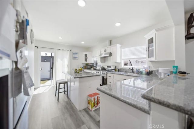 6816 Cerritos Avenue, Long Beach, CA 90805
