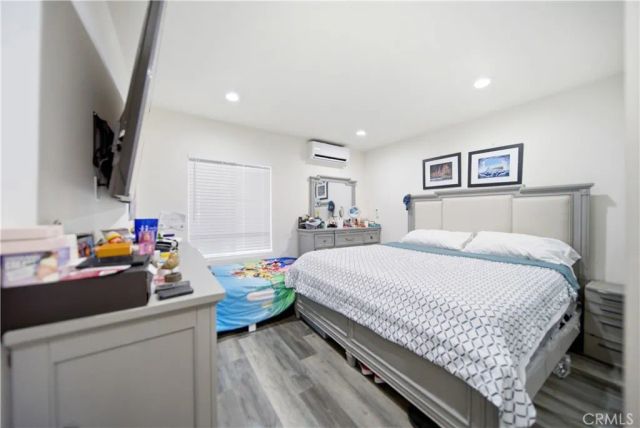 6816 Cerritos Avenue, Long Beach, CA 90805
