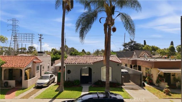6816 Cerritos Avenue, Long Beach, CA 90805