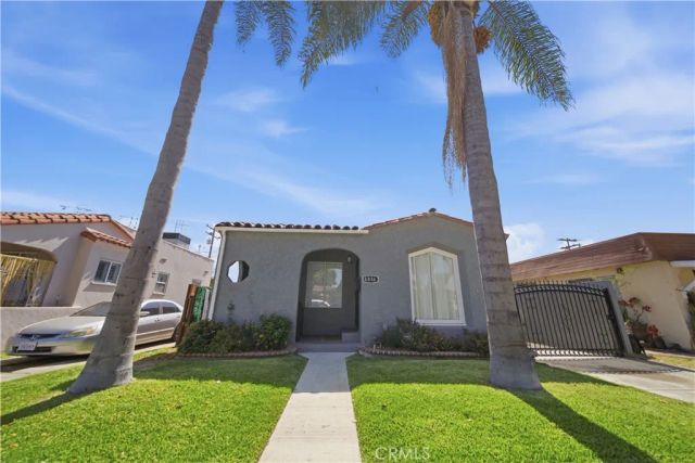 6816 Cerritos Avenue, Long Beach, CA 90805
