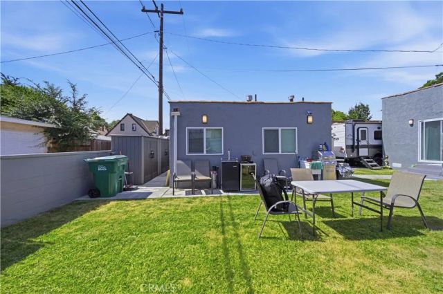 6816 Cerritos Avenue, Long Beach, CA 90805