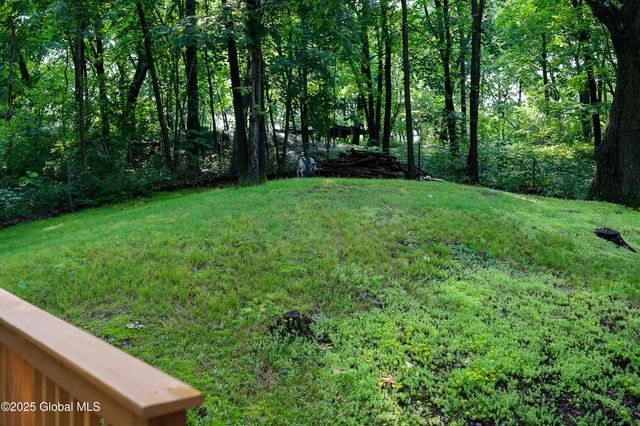 410 Lansing Avenue, Troy, NY 12182