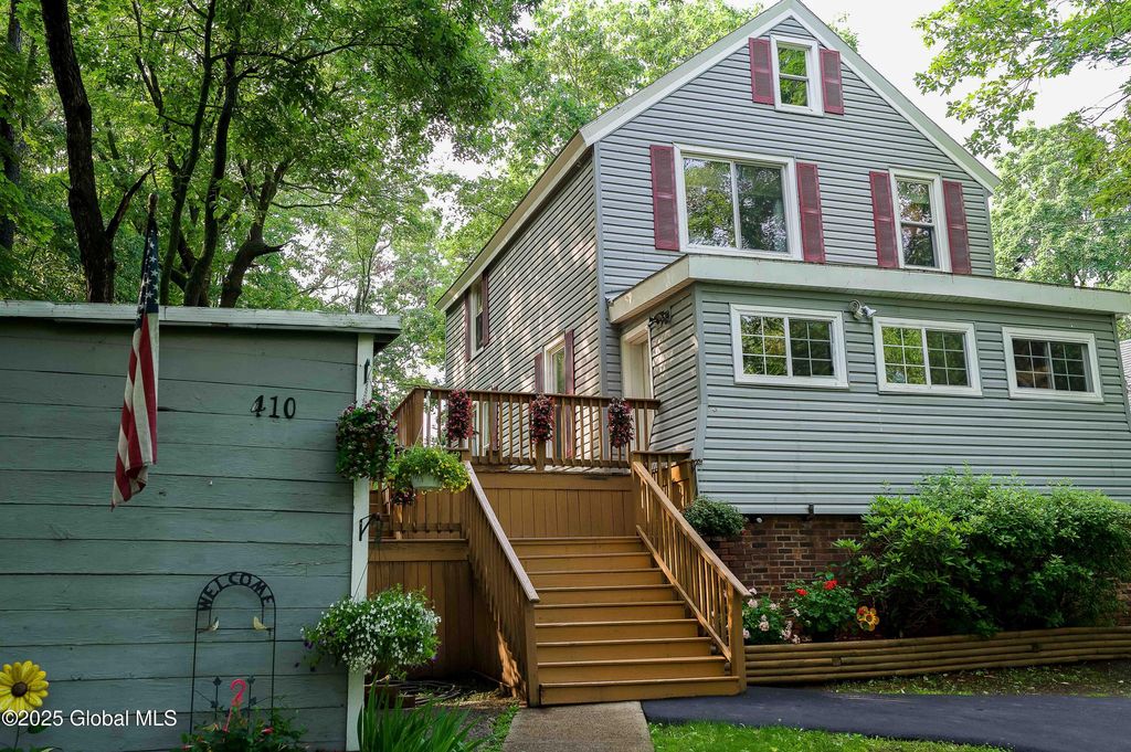 410 Lansing Avenue, Troy, NY 12182