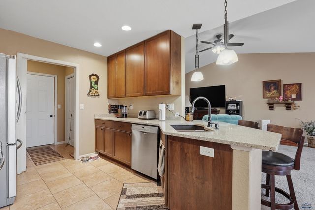 3610 KNUCKLEDUSTER RD, Rapid City, SD 57703