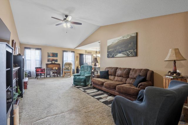 3610 KNUCKLEDUSTER RD, Rapid City, SD 57703