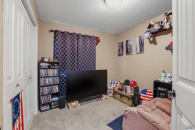 3610 KNUCKLEDUSTER RD, Rapid City, SD 57703