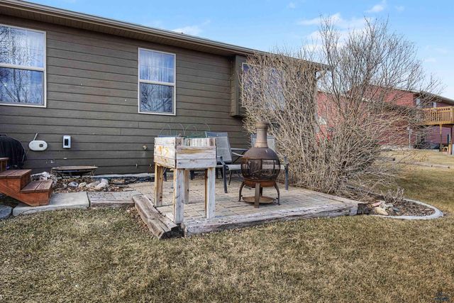 3610 KNUCKLEDUSTER RD, Rapid City, SD 57703