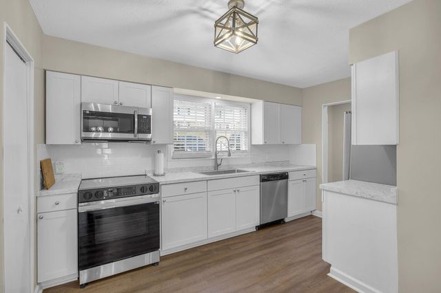 51 Summercreek Drive, Spartanburg, SC 29307