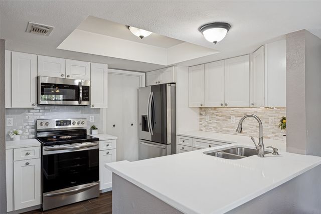 12823 Burninglog Lane, Dallas, TX 75243