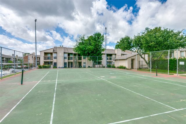 12823 Burninglog Lane, Dallas, TX 75243
