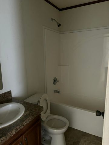 820 S Chinowth Road 102, Visalia, CA 93277