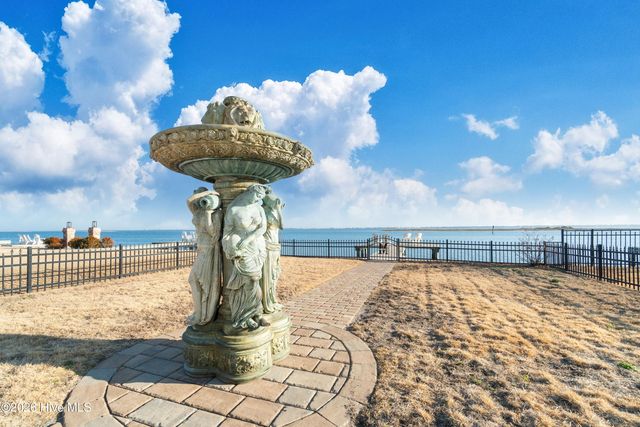 205 Back Street, Newport, NC 28570