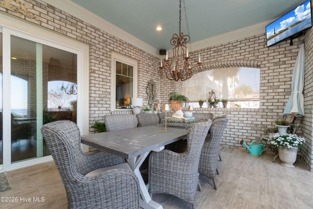 205 Back Street, Newport, NC 28570