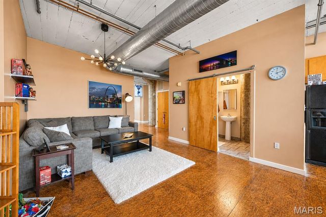 2020 Washington Avenue 404, St Louis, MO 63103