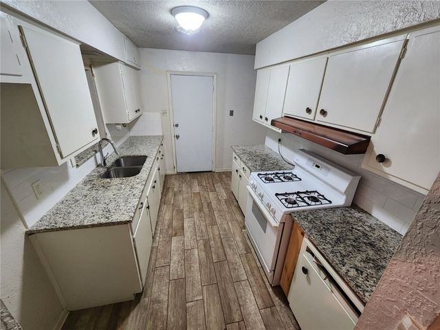 4114 Cork Dr, Corpus Christi, TX 78413