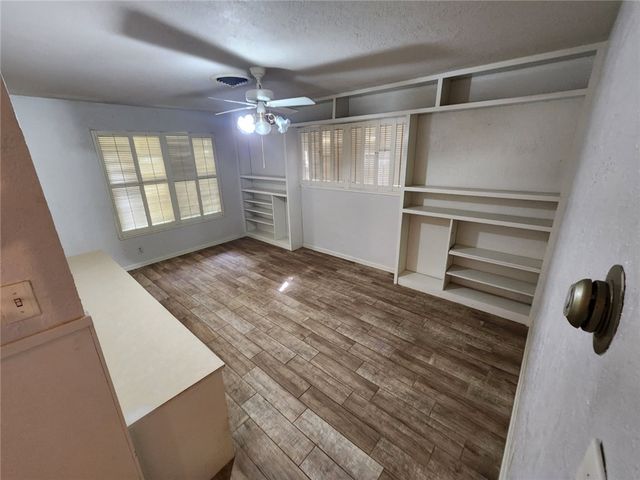 4114 Cork Dr, Corpus Christi, TX 78413