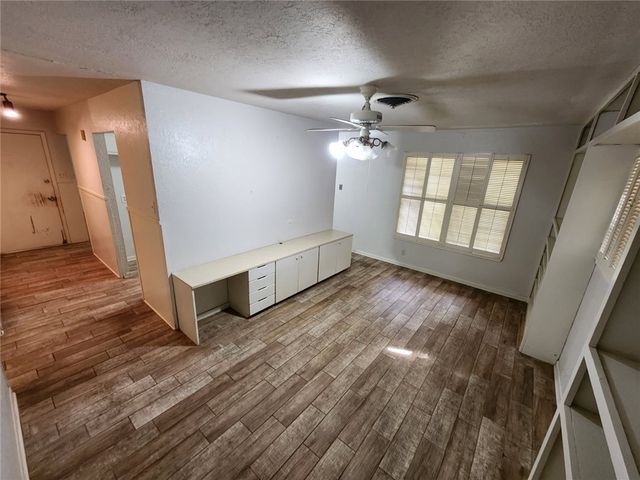 4114 Cork Dr, Corpus Christi, TX 78413