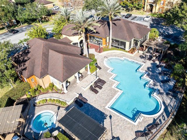 802 CREST PINES DRIVE 824, Orlando, FL 32828