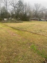 N Frusha Dr, Deridder, LA 70634