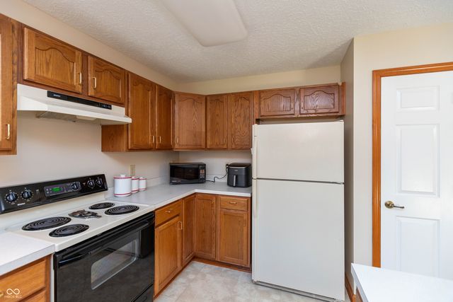 1395 Renee Drive, Plainfield, IN 46168