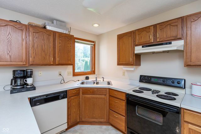 1395 Renee Drive, Plainfield, IN 46168