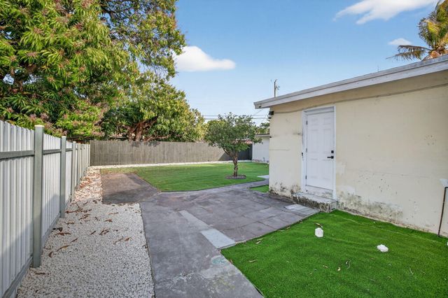 108 SW 24th Avenue, Fort Lauderdale, FL 33312